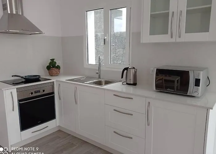 Apartamento Precioso Con Terraza En Teguise (Lanzarote)