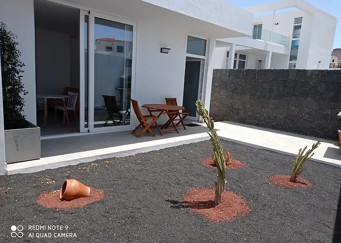 Precioso Con Terraza En Apartamento *