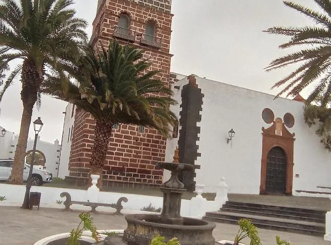 Precioso Con Terraza En Apartamento