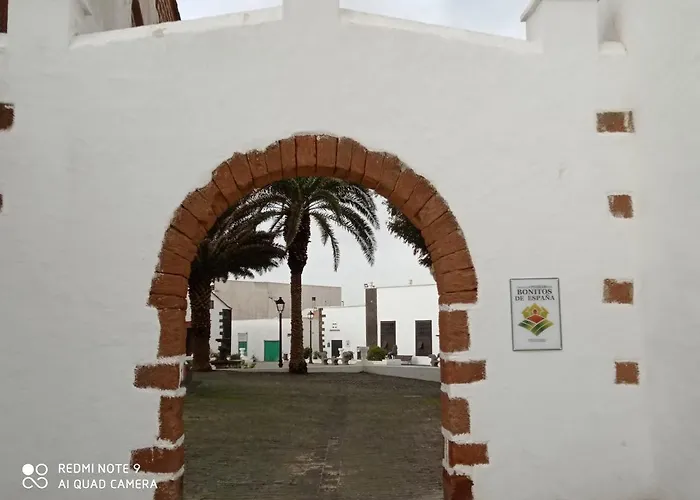 Precioso Con Terraza En *