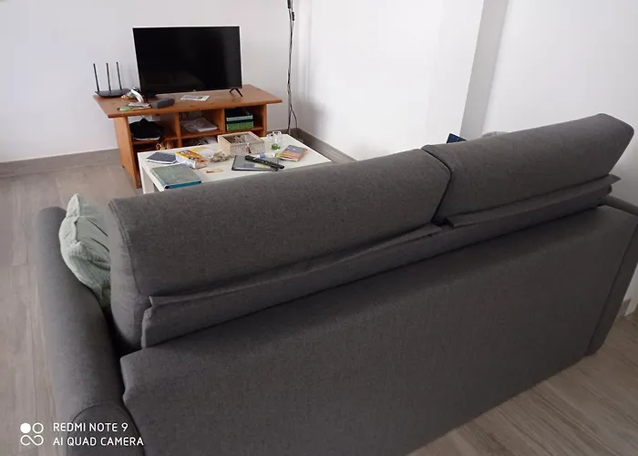 Precioso Con Terraza En 特吉塞